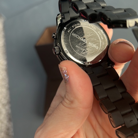 Michael Kors black crystal watch MK5512 - Picture 11 of 12
